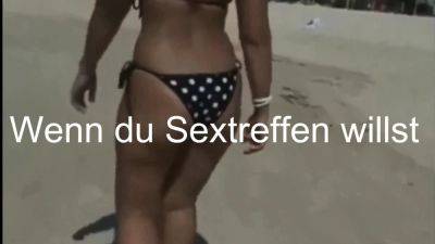 Braungebrannte Frau im Bikini gevogelt - drtuber.com - Germany