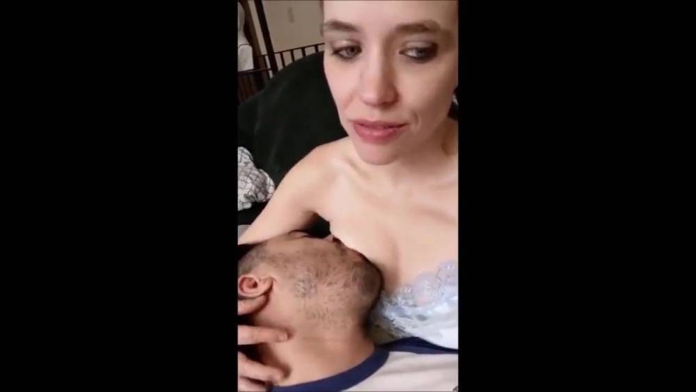 Sweet wife breastfeed her husband until she cums - xh.video