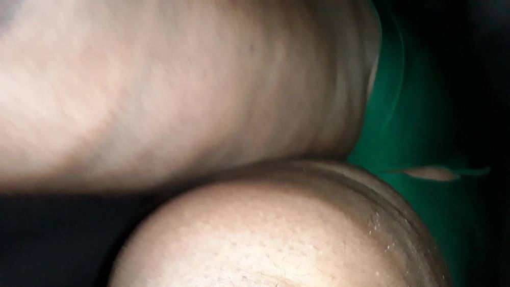 Black mature upskirt (hole in panties) - xh.video