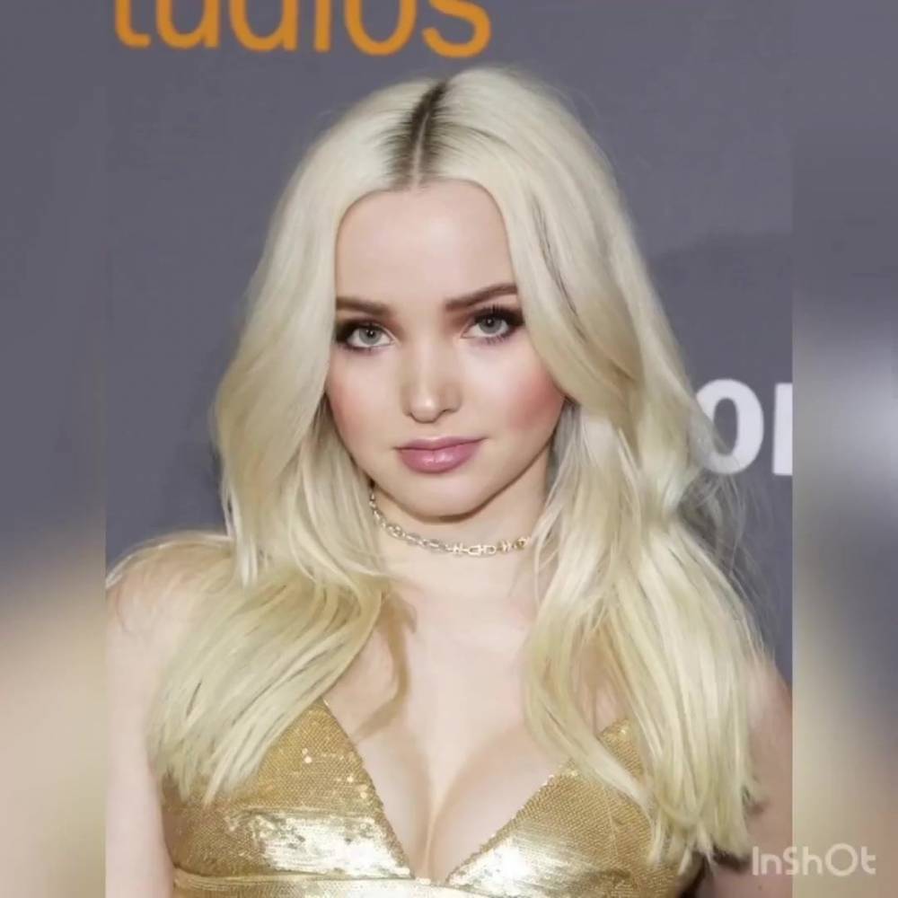 Dove Cameron Hot - xh.video