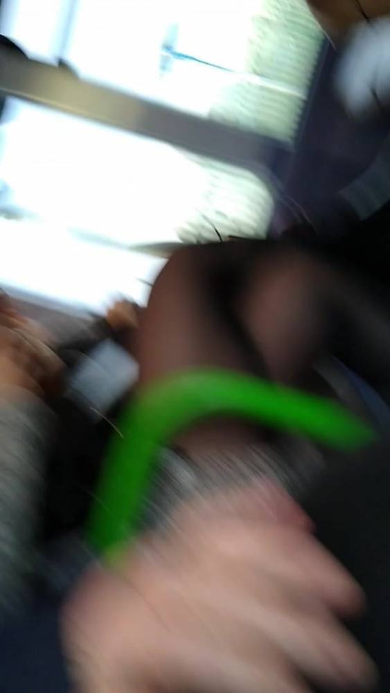 Upskirt on bus - xh.video