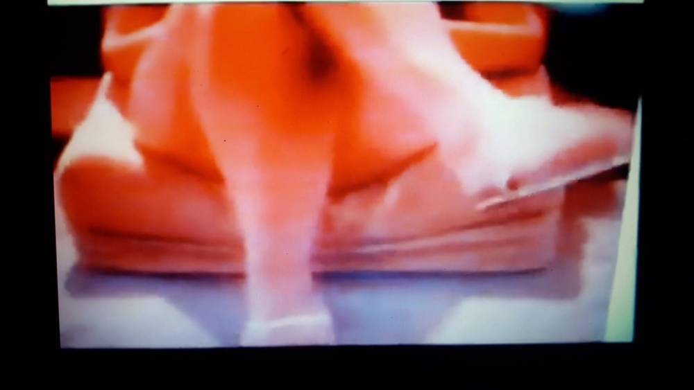 Maria's legs and feet part 2 - xh.video