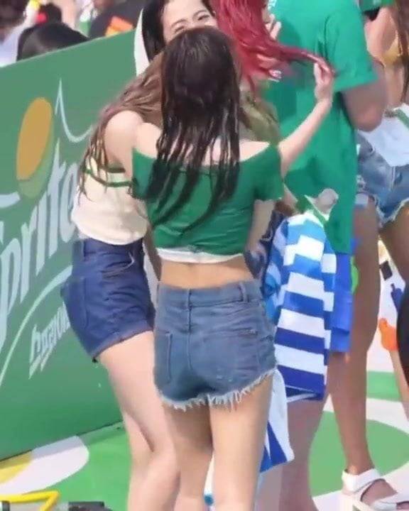 Jennie body amazing - xh.video