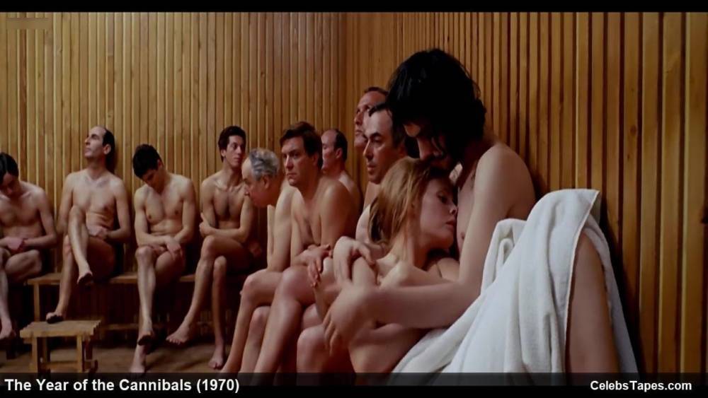 celebrity actress Britt Ekland naked and erotic movie scenes - xh.video