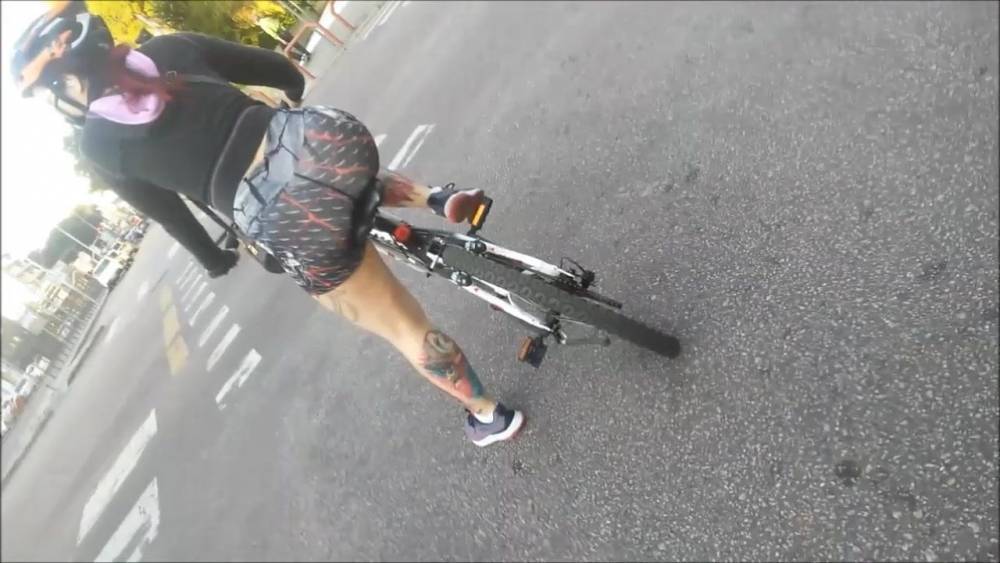 Ciclista gostosa - xh.video