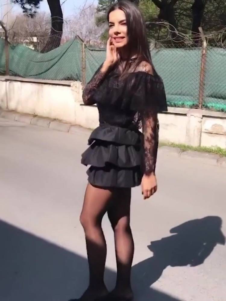 Amazing Legs Turkish Girl Selen - xh.video