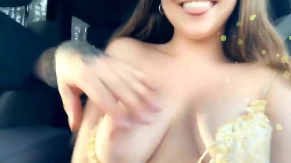 tits in the car - xh.video