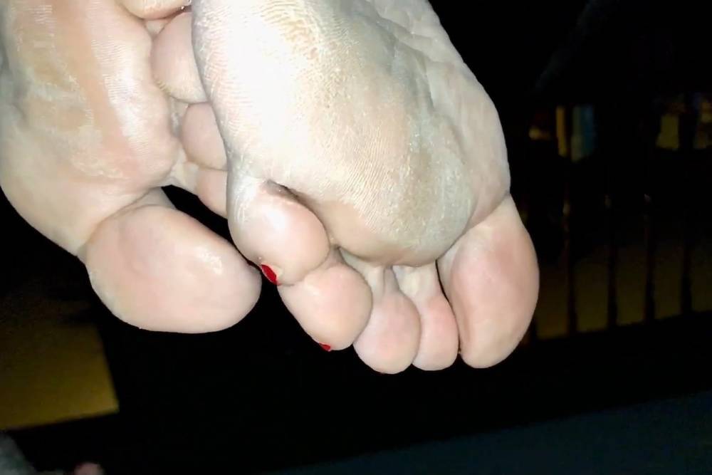 Loving My Wifes Dirty Toes And Feet - xh.video
