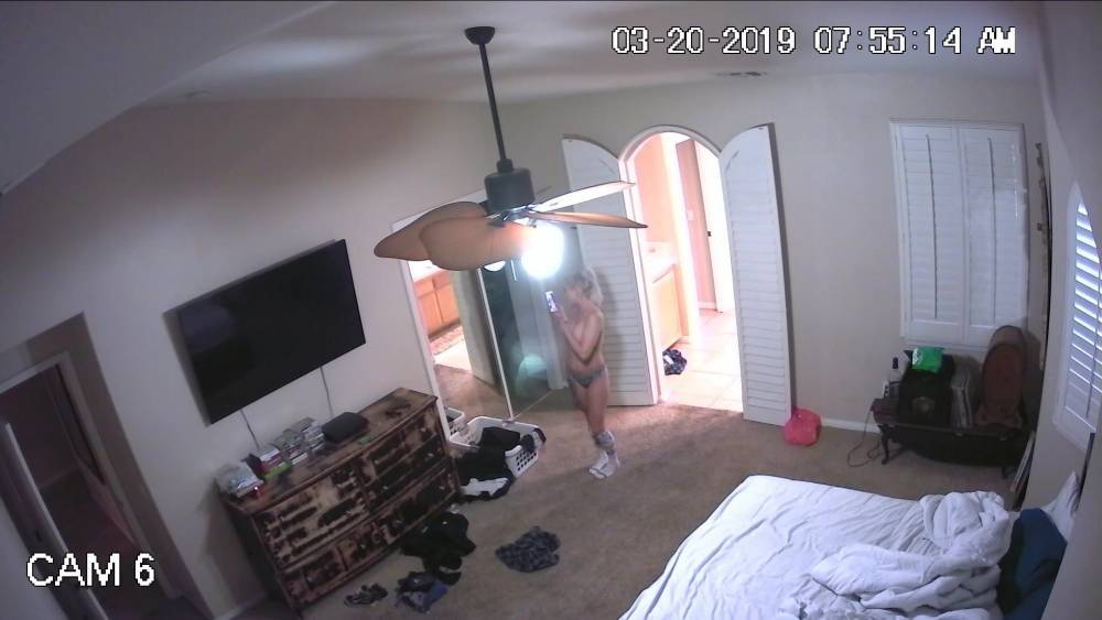 IP-Cam6 in the Bedroom - xhamster.com