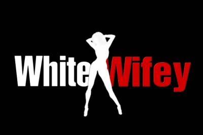 He Watches His Wife Fuck A Black Guy - webmaster.drtuber.com