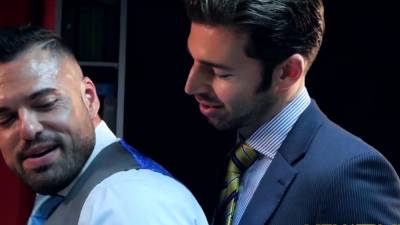 MENATPLAY Suited Latino Gabriel Lunna Anal Breeds Dario Beck - icpvid.com