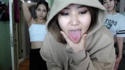 Trio asian baes slutty dance on cam - hclips.com