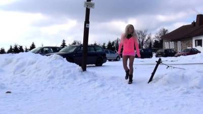 Sexy Babe In Miniskirt Pees In The Snow - nvdvid.com