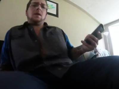 Str8 daddy taking care of his fat cock - icpvid.com