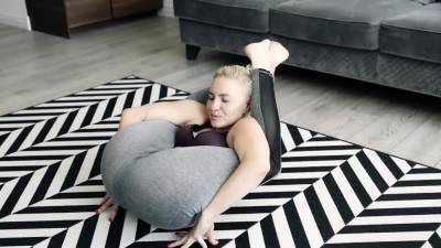 curvy milf rough DP in flexi sex positions - nvdvid.com