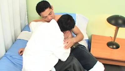 Cockblowing latin twink rides boyfriend - drtuber.com