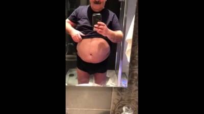 Daddy shows the goods - nvdvid.com