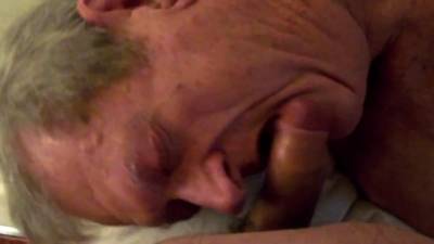 Grandpa sucks and swallows Trucker cum - icpvid.com