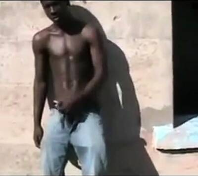 Str8 african men stroke public for money - icpvid.com