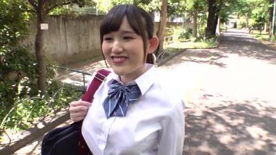 Hカップの巨乳美少女がおっパブ体験で激イキしちゃう - txxx.com - Japan