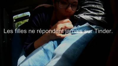 Salope a lunettes suce son copain dans le train ! - drtuber.com - France