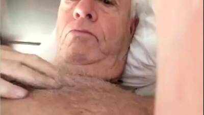 grandpa show on cam - nvdvid.com