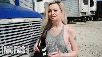 (Lexi Lore) Just Broke Up With Her BF And Left Alone In The Parking Then (Jesse Black) Cums On Her Mouth - sexu.com