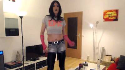 Smocking Hot Dance Emo Girl - drtuber.com