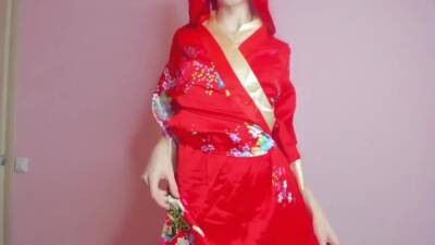 Beautiful Dance Of A Girl In A Kimono - hclips.com