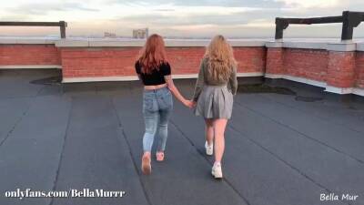 So lucky nodody saw us doing THIS on a public roof - sunporno.com - Russia