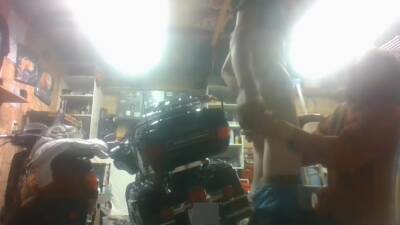 Sucking 21yo Friend In My Garage Feeds Me Big Load 16 Min - hclips.com