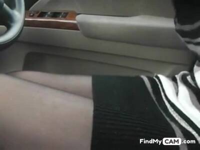 Horny Asian masturbating in her car - pornoxo.com