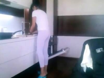 girl in tight pants masturbation public - icpvid.com