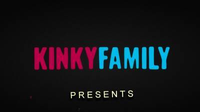 Kinky Family - Daisy Garcia - Fucking with my older stepsis - drtuber.com