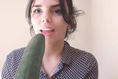 Jessy Asmr - Cucumber Blowjob - hclips.com