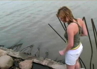 Naked teens are with the same 10-pounder in a three-some - nvdvid.com
