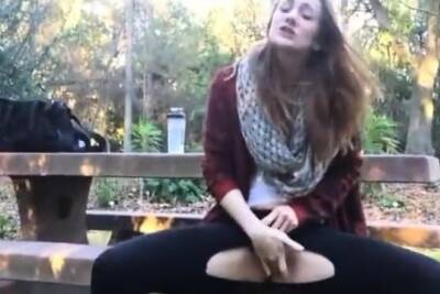 Outdoor squirting - nvdvid.com