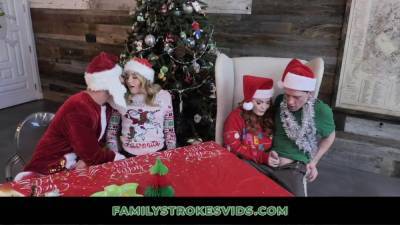 Wild teenagers have a christmas family orgy - sexu.com