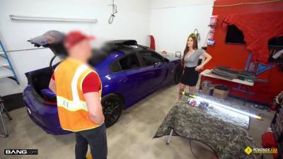 How about i suck your cock now but you need to fix my husband car - pornoxo.com