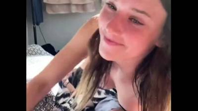 Teenage Girl Loves To Giving Head To Her Boyfriend - drtvid.com