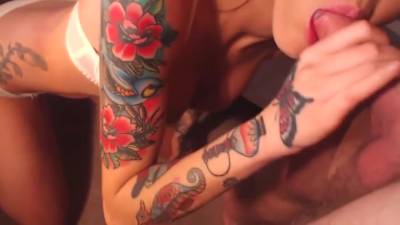 Sexy Tatted Gf Gets Owned By Her Bf - upornia.com
