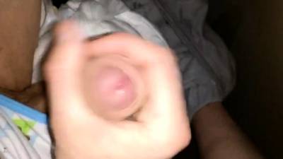 Twink cumming his wet diaper - drtvid.com