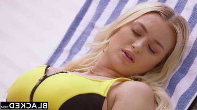 BLACKED Getting BBC is this hot blonde's only priority - sunporno.com