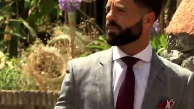 MENATPLAY Businessman Hector De Silva Fucks Hunk Jay Roberts - drtvid.com