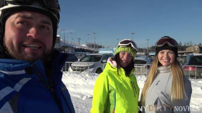 Hubby and wife tempt ski instructor into a dirty threesome - txxx.com - Russia