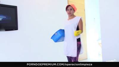 OPERACION LIMPIEZA - Deep hard fucking with hot Latina cleaning lady Rosa Roca - sexu.com