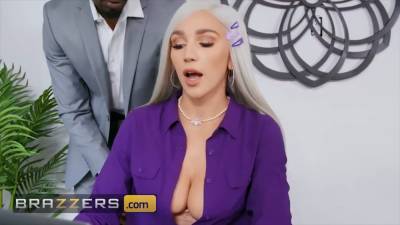 (Kendra Sunderland) gets a sole massage a enormous black cock by her accomplice (Isiah Maxwell) - brazzers - sexu.com