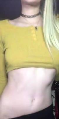 Orgasm of blonde Teen with big boobs - drtvid.com