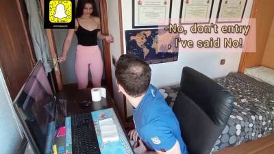 Brunette catches her boyfriend watching porn in her room - sunporno.com