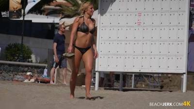 Goldilocks Shows Her Tits - BeachJerk - hclips.com